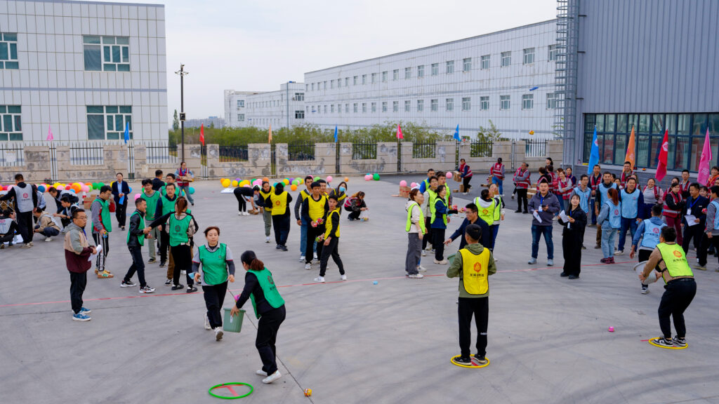 锐意进取 勇毅前行 | 新疆cq9物流趣味运动会